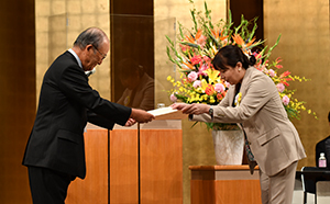 日食協会長感謝状の贈呈